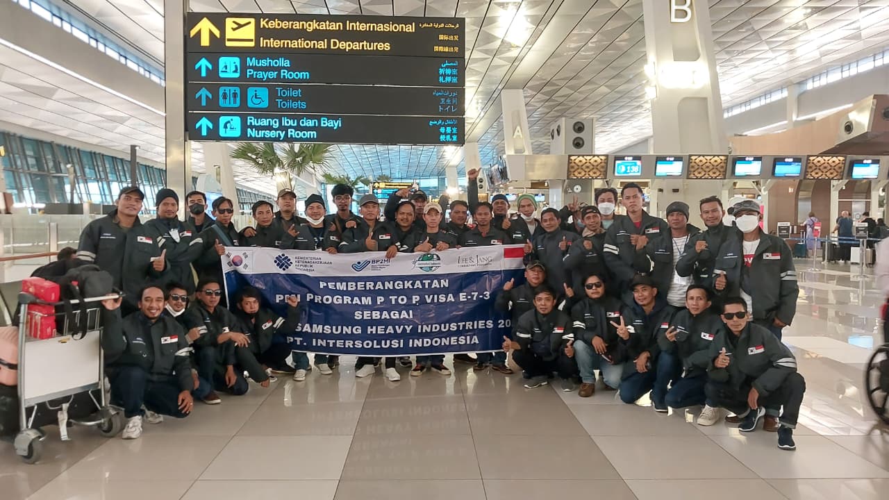 Welder's departure to South Korea.